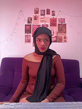 Jalilat Billal 02 online show from June 5, 2026, 8:47 pm