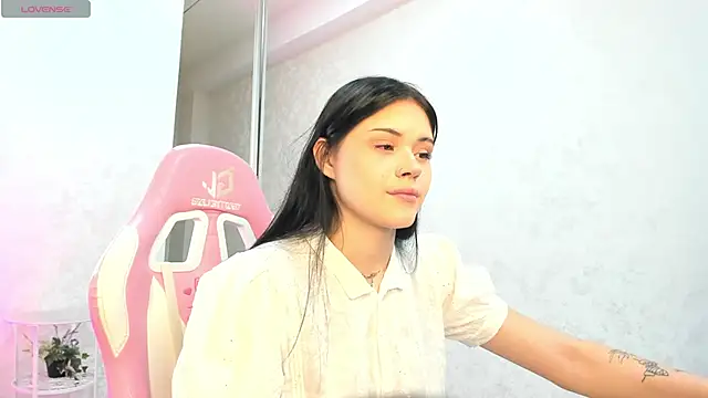 Baby Sunsh1ne  online show from July 2, 2026, 7:47 am