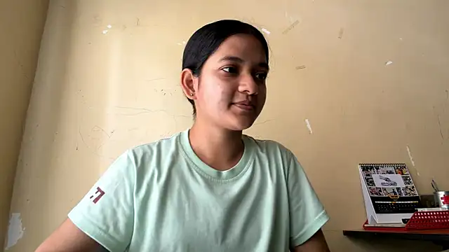 yuna luxy online show from June 12, 2026, 7:29 am