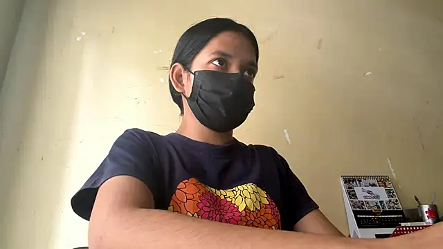 yuna luxy online show from June 13, 2026, 6:44 am