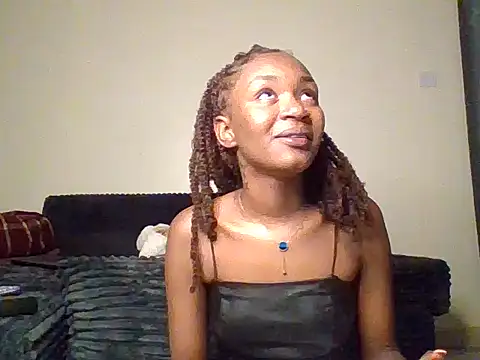 Snapshot of Lill_Miss chatting on July 12, 2026, 12:01 am Lill Miss online show from July 12, 2026, 12:01 am