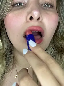 Rositafresitaa online show from June 14, 2026, 2:24 am