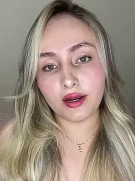 Rositafresitaa online show from June 16, 2026, 1:41 am