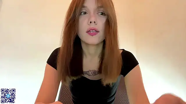 Snapshot of Linecutie chatting on July 29, 2026, 5:11 pm Linecutie online show from July 29, 2026, 5:11 pm