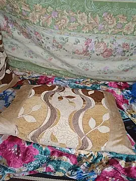 Snapshot of Maya_Glamour chatting on June 12, 2026, 8:02 am Maya Glamour online show from June 12, 2026, 8:02 am