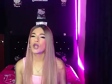 Snapshot of madame_kitty chatting on July 10, 2026, 3:00 am madame kitty online show from July 10, 2026, 3:00 am