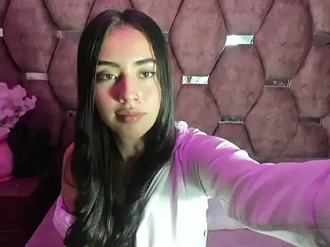 Snapshot of Dulcineaa19 chatting on June 27, 2026, 2:34 pm Dulcineaa19 online show from June 27, 2026, 2:34 pm