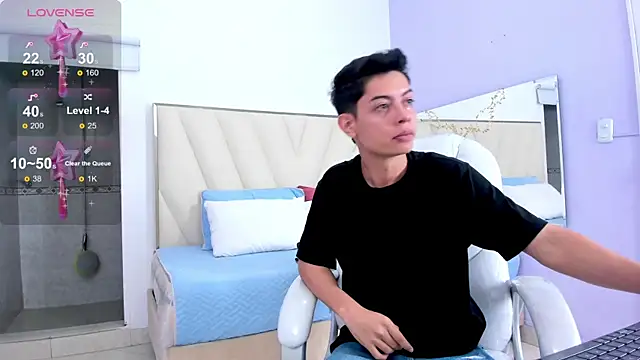 Snapshot of Ethan12_ chatting on June 21, 2026, 3:31 am Ethan12 online show from June 21, 2026, 3:31 am