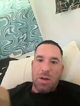 Snapshot of b-machine chatting on July 18, 2026, 11:58 am b-machine online show from July 18, 2026, 11:58 am