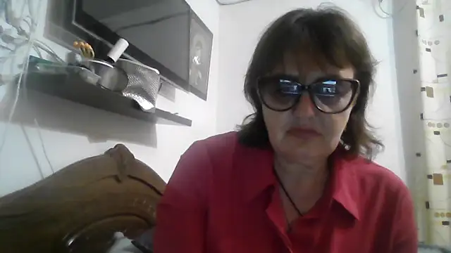 Snapshot of ErikaXShine chatting on July 31, 2026, 7:13 pm ErikaXShine online show from July 31, 2026, 7:13 pm