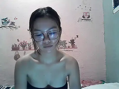 ClassyCrushpinay online show from June 13, 2026, 12:36 pm