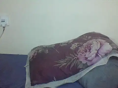 Snapshot of skylerviky chatting on June 15, 2026, 7:43 am skylerviky online show from June 15, 2026, 7:43 am