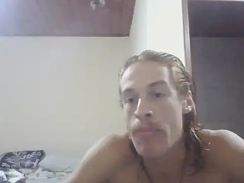 Snapshot of FloripaSecretsCasal chatting on June 16, 2026, 8:44 pm FloripaSecretsCasal online show from June 16, 2026, 8:44 pm