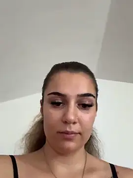 Snapshot of _Jessika13_ chatting on June 18, 2026, 2:10 pm Jessika13 online show from June 18, 2026, 2:10 pm