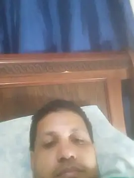 BustlingShirt online show from June 20, 2026, 6:44 pm
