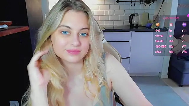 Snapshot of blonde_kellyy chatting on July 24, 2026, 3:37 am blonde kellyy online show from July 24, 2026, 3:37 am