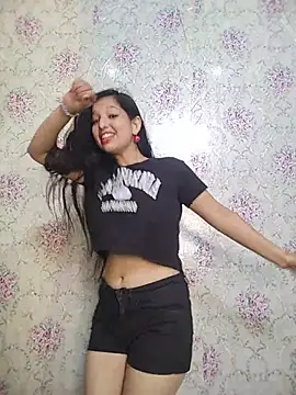 Snapshot of Queen_Rosyy chatting on June 25, 2026, 4:12 am Queen Rosyy online show from June 25, 2026, 4:12 am