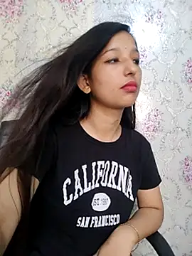 Snapshot of Queen_Rosyy chatting on June 25, 2026, 5:12 am Queen Rosyy online show from June 25, 2026, 5:12 am