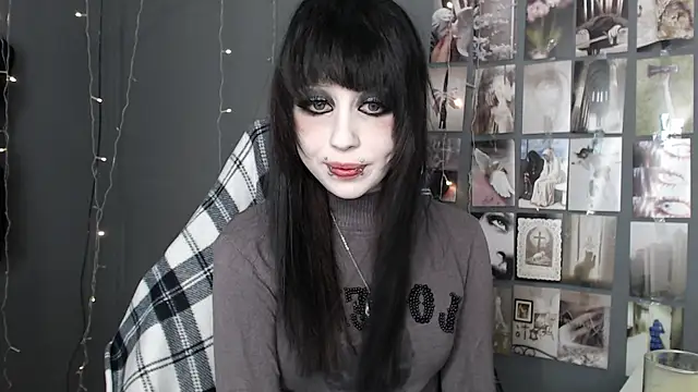 Snapshot of lucyy0_0ddeath chatting on June 11, 2026, 6:00 am lucyy0 0ddeath online show from June 11, 2026, 6:00 am