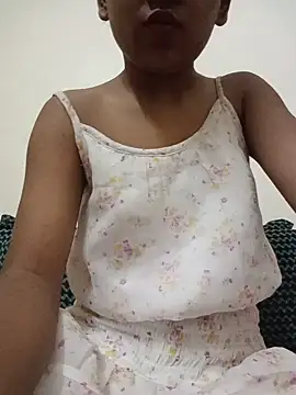 Snapshot of baby_girl_099 chatting on July 23, 2026, 8:34 am baby girl 099 online show from July 23, 2026, 8:34 am
