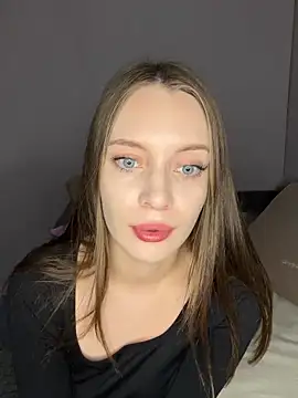 Snapshot of Carolain2468 chatting on June 10, 2026, 3:44 pm Carolain2468 online show from June 10, 2026, 3:44 pm