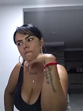 Juanita6908 online show from June 11, 2026, 2:33 am