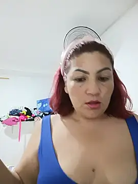 Snapshot of Agata_Traviesa chatting on July 20, 2026, 2:04 am Agata Traviesa online show from July 20, 2026, 2:04 am
