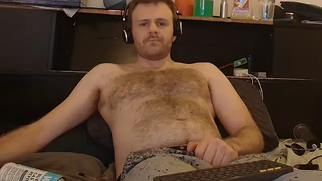 Snapshot of kinkyboipig chatting on June 12, 2026, 8:52 pm kinkyboipig online show from June 12, 2026, 8:52 pm