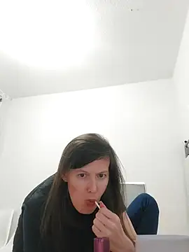 Snapshot of _COVID-19_ chatting on June 8, 2026, 8:31 pm COVID-19 online show from June 8, 2026, 8:31 pm