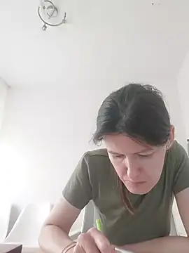Snapshot of _COVID-19_ chatting on June 10, 2026, 5:23 pm COVID-19 online show from June 10, 2026, 5:23 pm