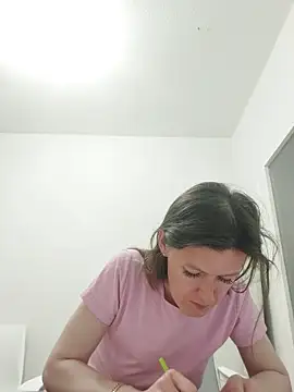 Snapshot of _COVID-19_ chatting on June 11, 2026, 11:25 pm COVID-19 online show from June 11, 2026, 11:25 pm