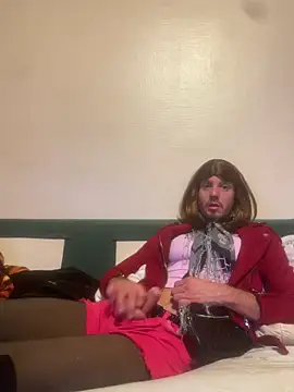 steph-travesti online show from June 18, 2026, 3:51 am