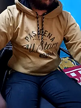 Lawrencedlkk007 online show from November 30, 2025, 8:40 am