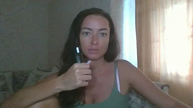 Mia Salamanka online show from July 9, 2026, 7:34 am