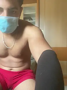Snapshot of muscularZoro chatting on August 7, 2026, 9:44 am muscularZoro online show from August 7, 2026, 9:44 am