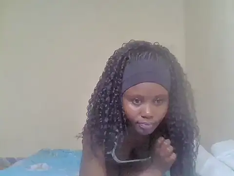 cute bee online show from July 21, 2026, 10:45 pm