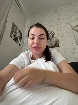 Snapshot of ANABELLA87 chatting on June 16, 2026, 6:38 am ANABELLA87 online show from June 16, 2026, 6:38 am