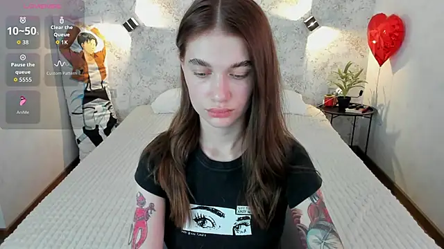 NikaTechnoo online show from June 14, 2026, 6:54 pm
