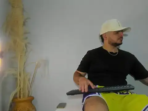 Snapshot of jeann_alexx chatting on June 23, 2026, 1:14 am jeann alexx online show from June 23, 2026, 1:14 am