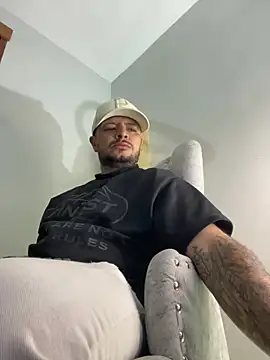 Snapshot of jeann_alexx chatting on June 26, 2026, 1:21 am jeann alexx online show from June 26, 2026, 1:21 am