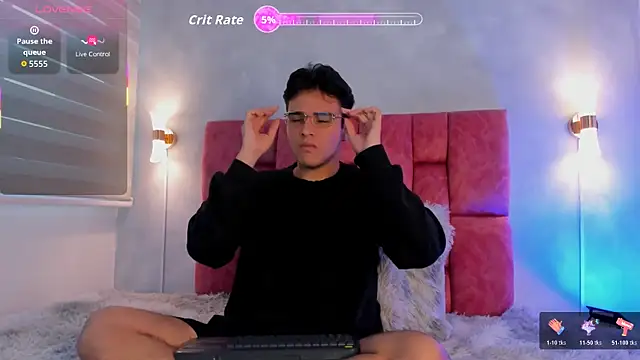 Snapshot of cam_suaza chatting on July 18, 2026, 10:02 pm cam suaza online show from July 18, 2026, 10:02 pm