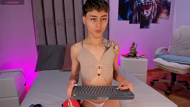 Nhicolas Salazar online show from July 9, 2026, 12:53 pm