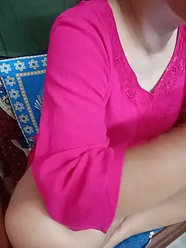 Snapshot of divya-222 chatting on June 20, 2026, 5:27 pm divya-222 online show from June 20, 2026, 5:27 pm