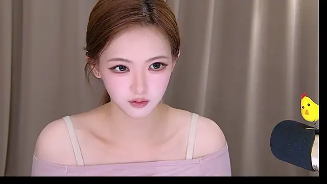 ninimissy online show from June 14, 2026, 11:01 am