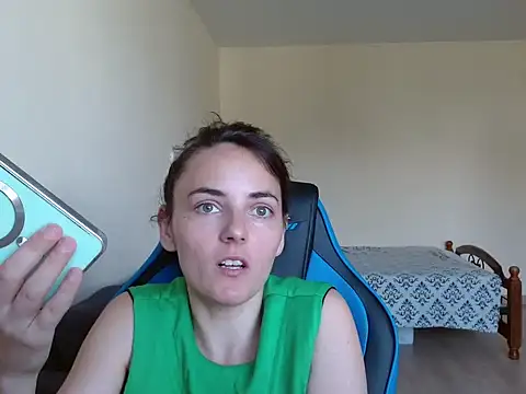 OliviaTheS online show from June 27, 2026, 9:25 am