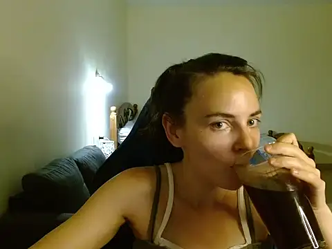 OliviaTheS online show from July 1, 2026, 8:08 pm