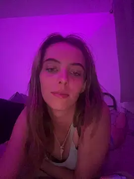 Snapshot of Shazzyyy06 chatting on June 15, 2026, 9:28 pm Shazzyyy06 online show from June 15, 2026, 9:28 pm