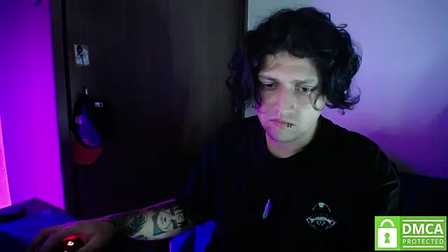 Snapshot of Greg_leach chatting on July 28, 2026, 5:58 am Greg leach online show from July 28, 2026, 5:58 am