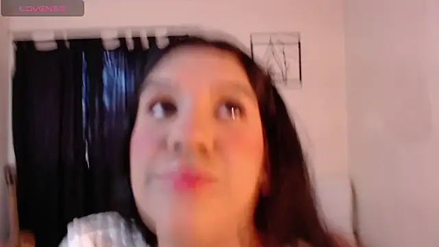 Veronica M online show from June 20, 2026, 6:11 pm
