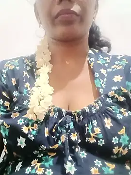 Snapshot of akshaya4311 chatting on July 18, 2026, 6:01 pm akshaya4311 online show from July 18, 2026, 6:01 pm